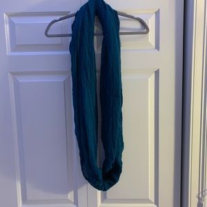 Tasha soft Wrap scarf